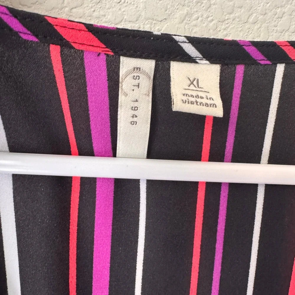 Est. 1946 Womens XL Pink Red Black Striped V-Neck Bell Sleeve Chiffon Blouse - Picture 3 of 3